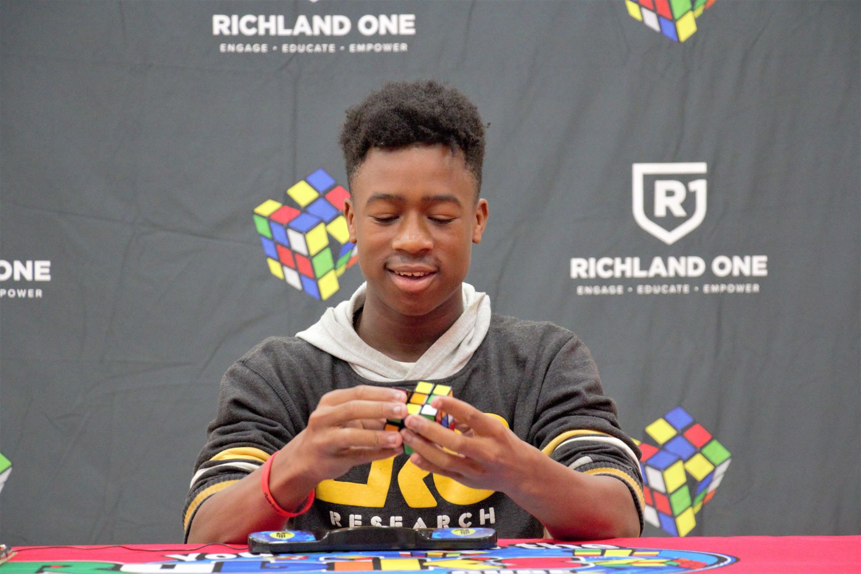 Speedcubing (5).jpg